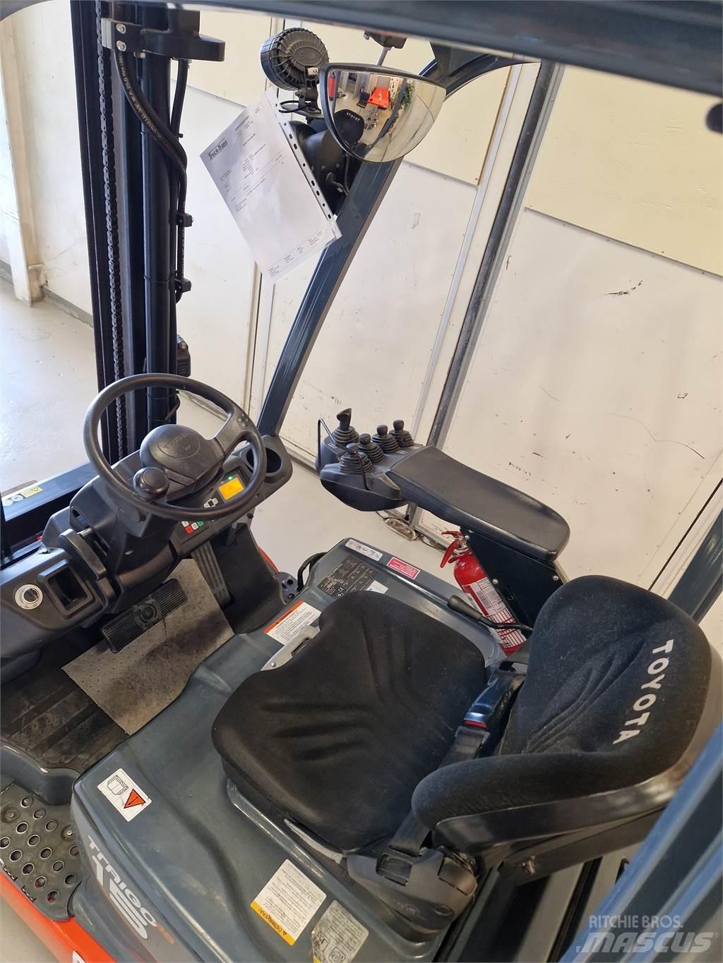 Toyota 8FBE15T Elektrikli forkliftler