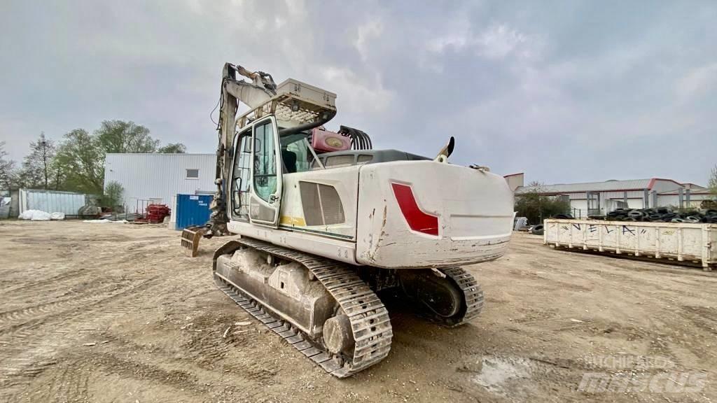 Liebherr R 924 Paletli ekskavatörler