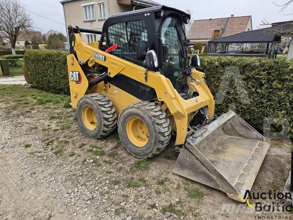 CAT 242 D 3 Skid steer loderler