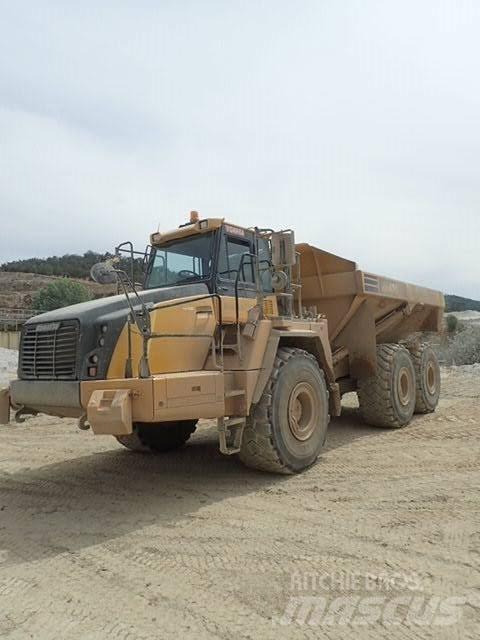 Komatsu HM400-5 Belden kirma kaya kamyonu