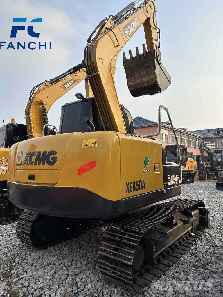 XCMG XE 85 DA Paletli ekskavatörler