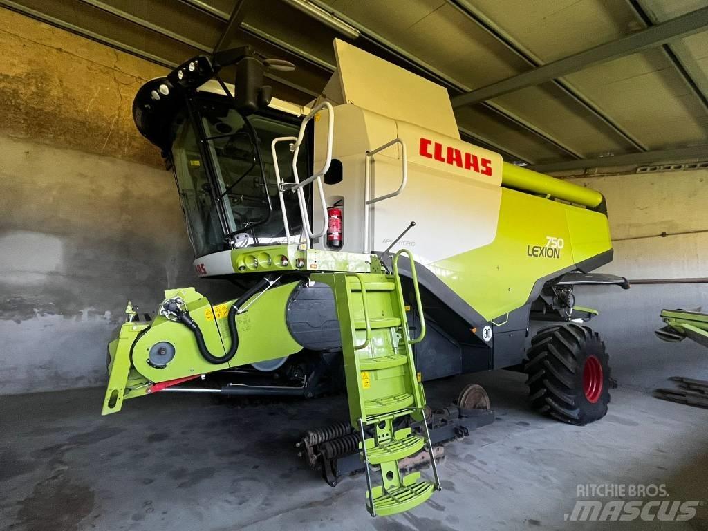 CLAAS LEXION 750 ACR Biçerdöverler
