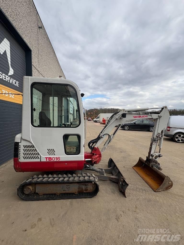 Takeuchi TB016 Mini ekskavatörler, 7 tona dek
