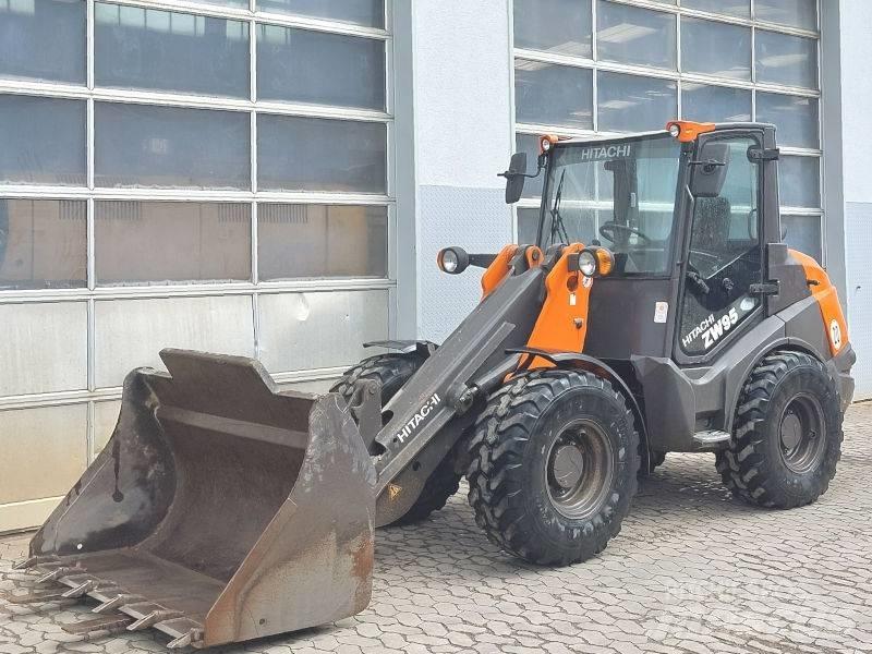 Hitachi ZW 95-6 Skid steer loderler