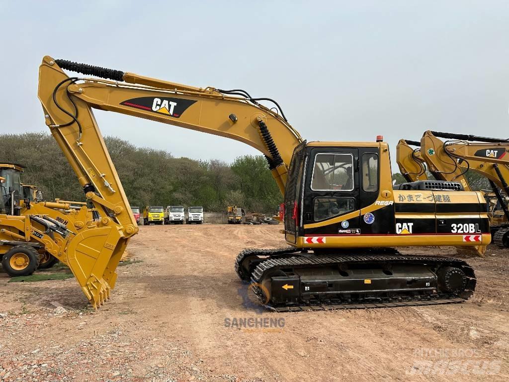 CAT 320 B L Paletli ekskavatörler
