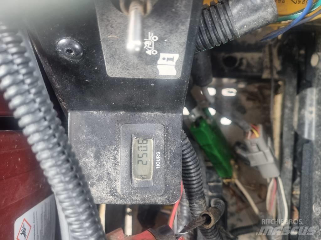 Cushman Hauler Pro Diger yol bakim makinalari