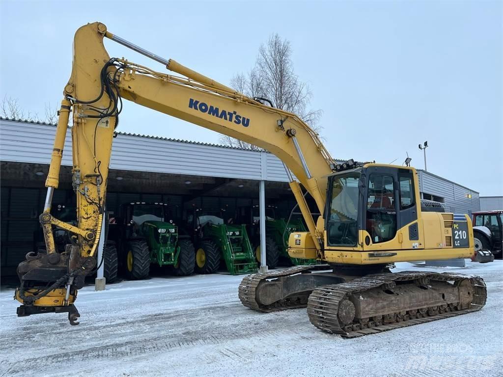 Komatsu PC210LC-8 Paletli ekskavatörler