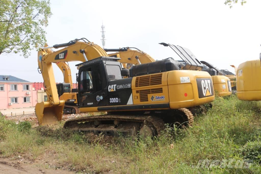 CAT 330D Paletli ekskavatörler