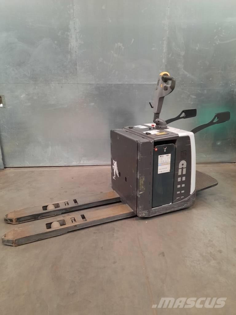 UniCarriers PMR200P Düsük seviye platformu