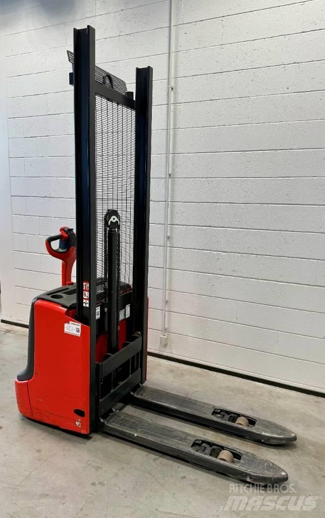 Linde L12i/1172 Yaya kumandali istif makinasi