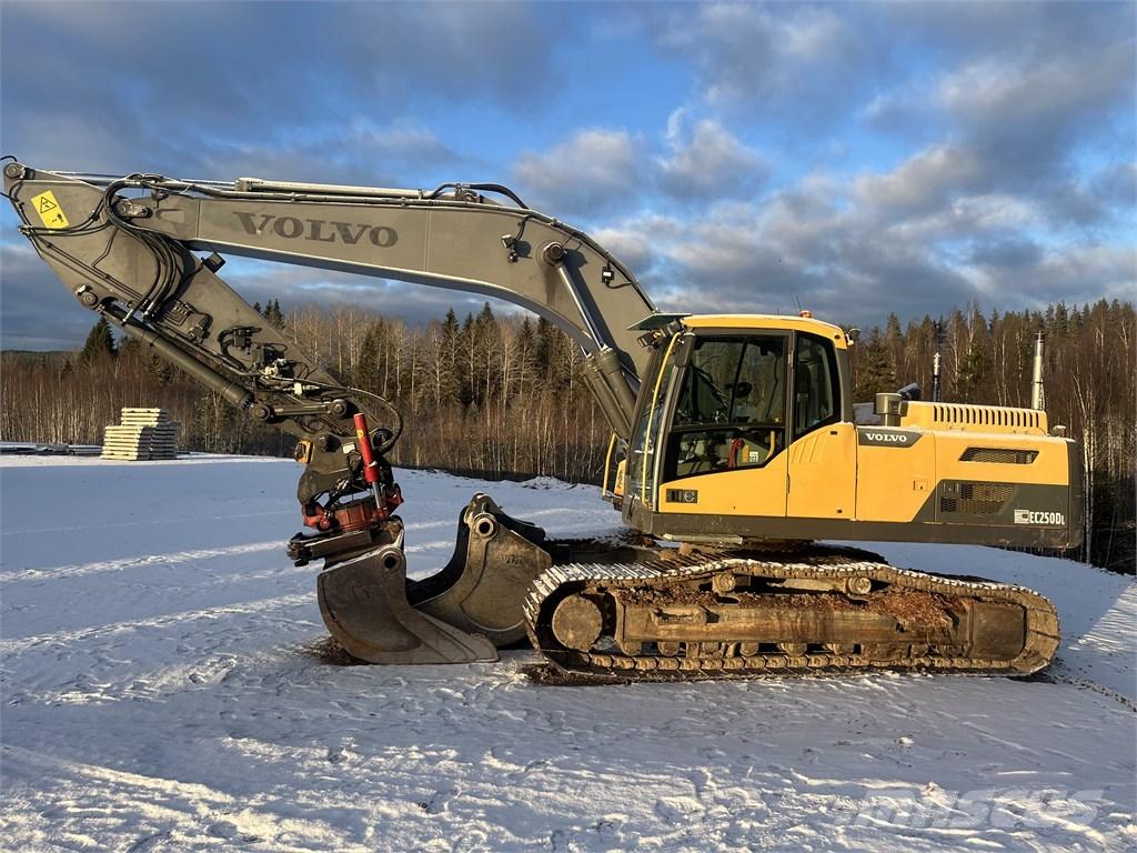 Volvo EC 250 D L Paletli ekskavatörler