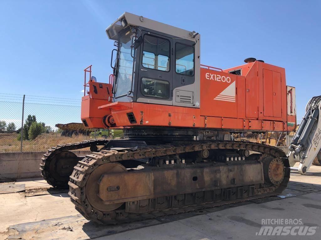 Hitachi EX 1200-5 D Paletli ekskavatörler