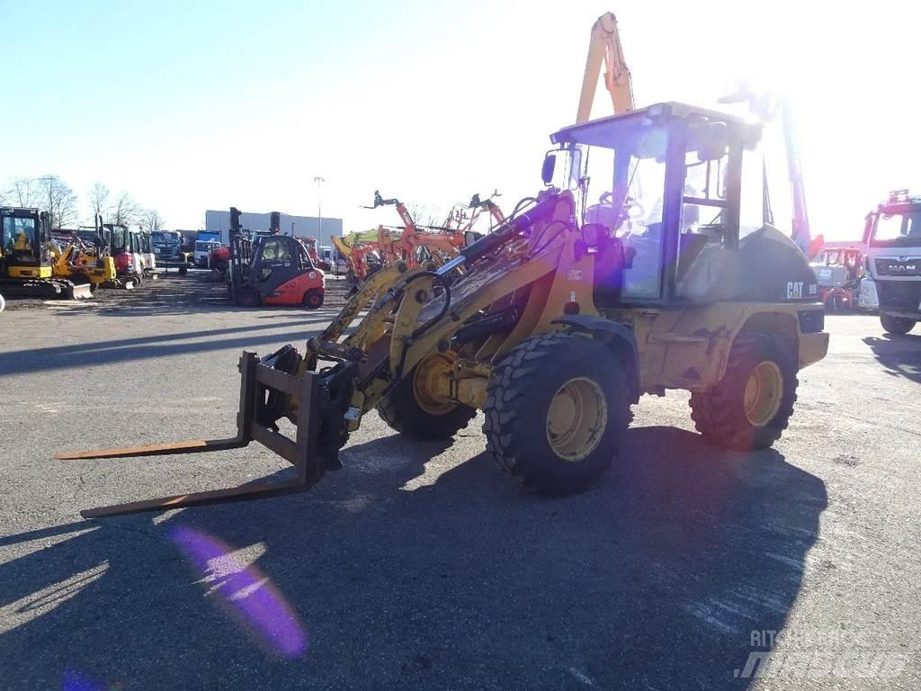 CAT 908 Tekerlekli yükleyiciler