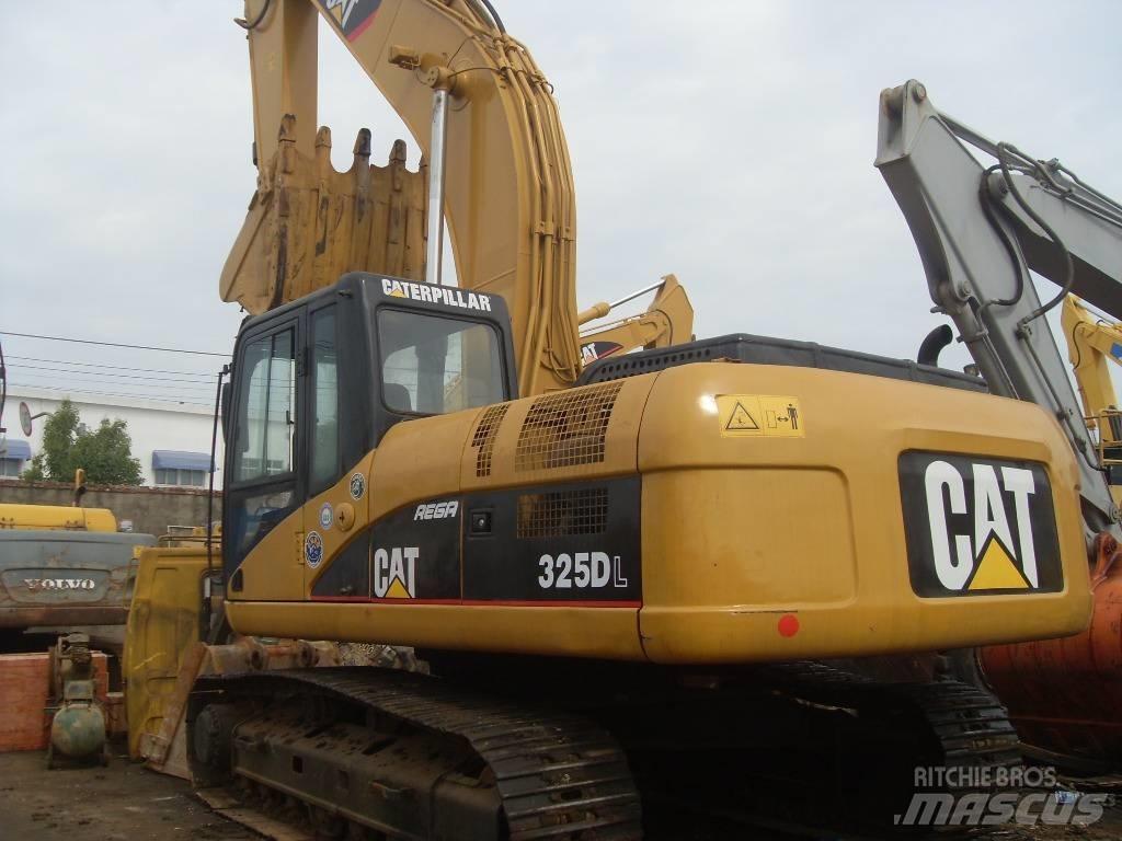 CAT 325DL Paletli ekskavatörler