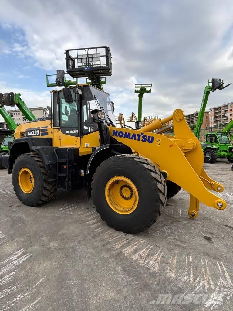 Komatsu WA 320-8 Tekerlekli yükleyiciler