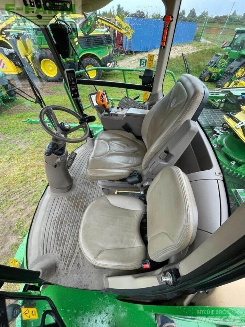 John Deere 8600 Kendi yürür silaj makinalari