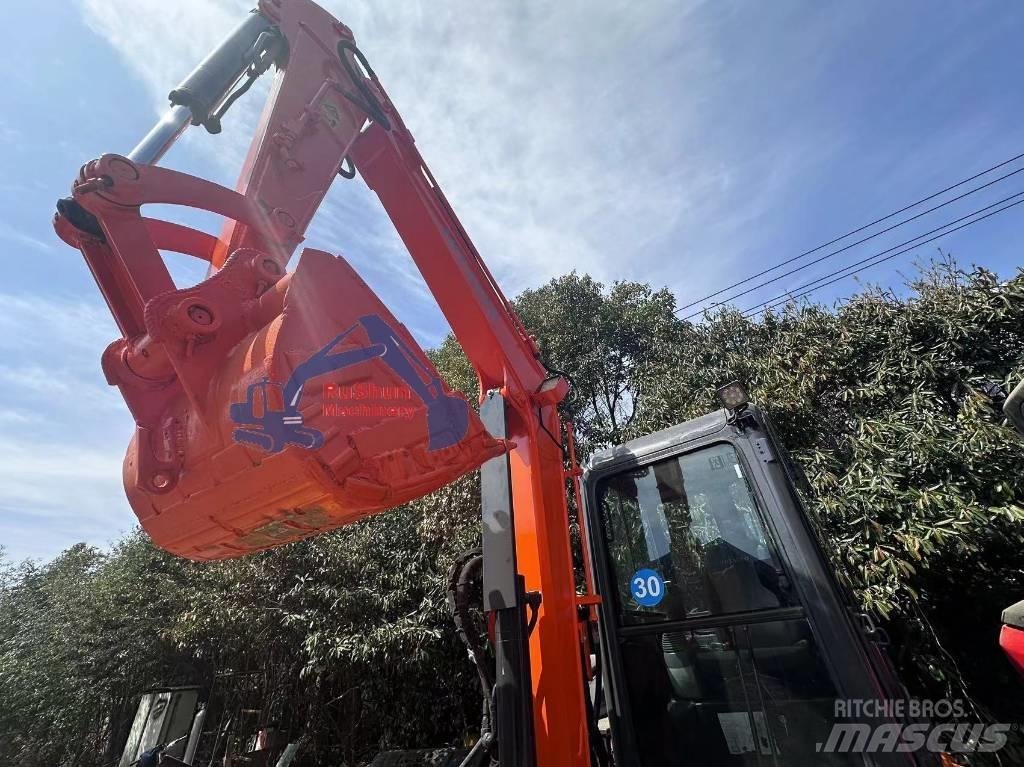 Hitachi ZX50 Mini ekskavatörler, 7 tona dek