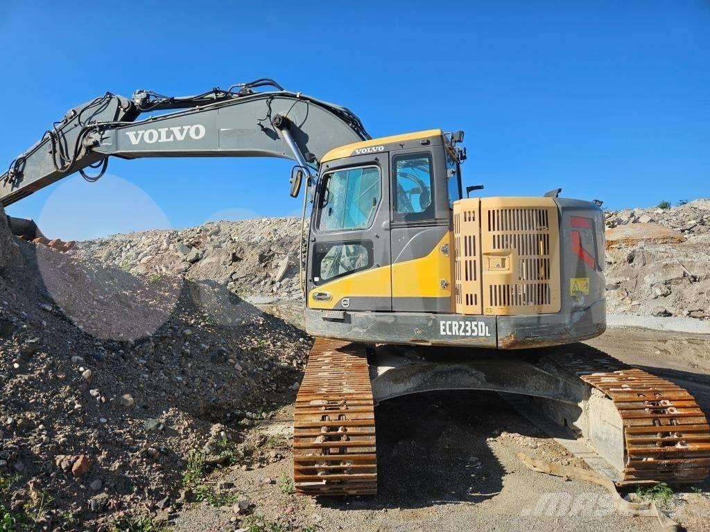 Volvo ECR 235 D Paletli ekskavatörler