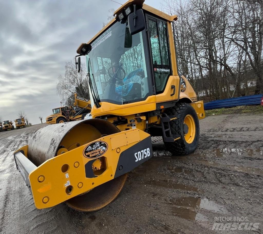 Volvo SD 75 Tek tamburlu silindirler