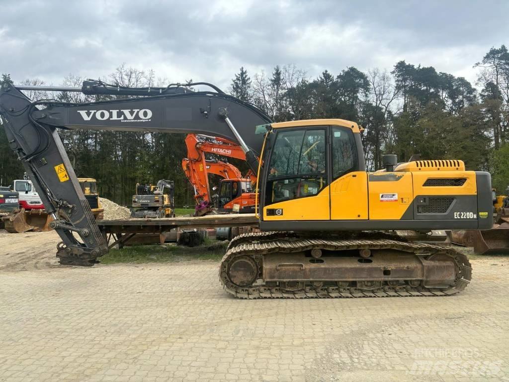 Volvo EC 220 D Paletli ekskavatörler