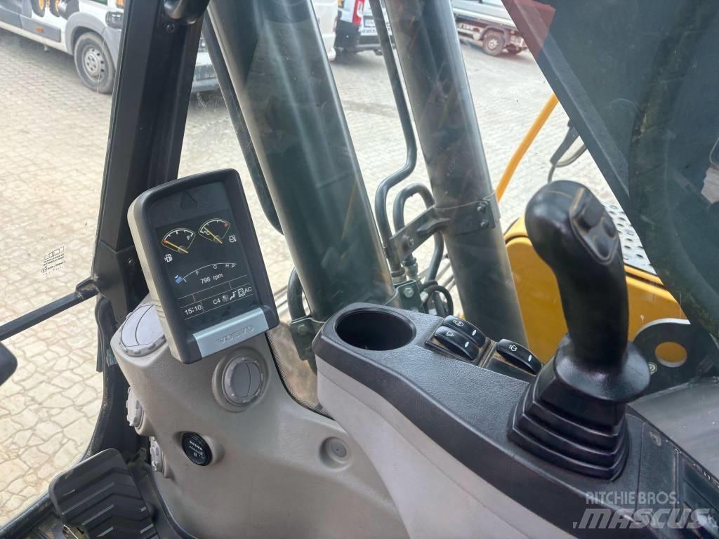 Volvo EC 220 D Paletli ekskavatörler