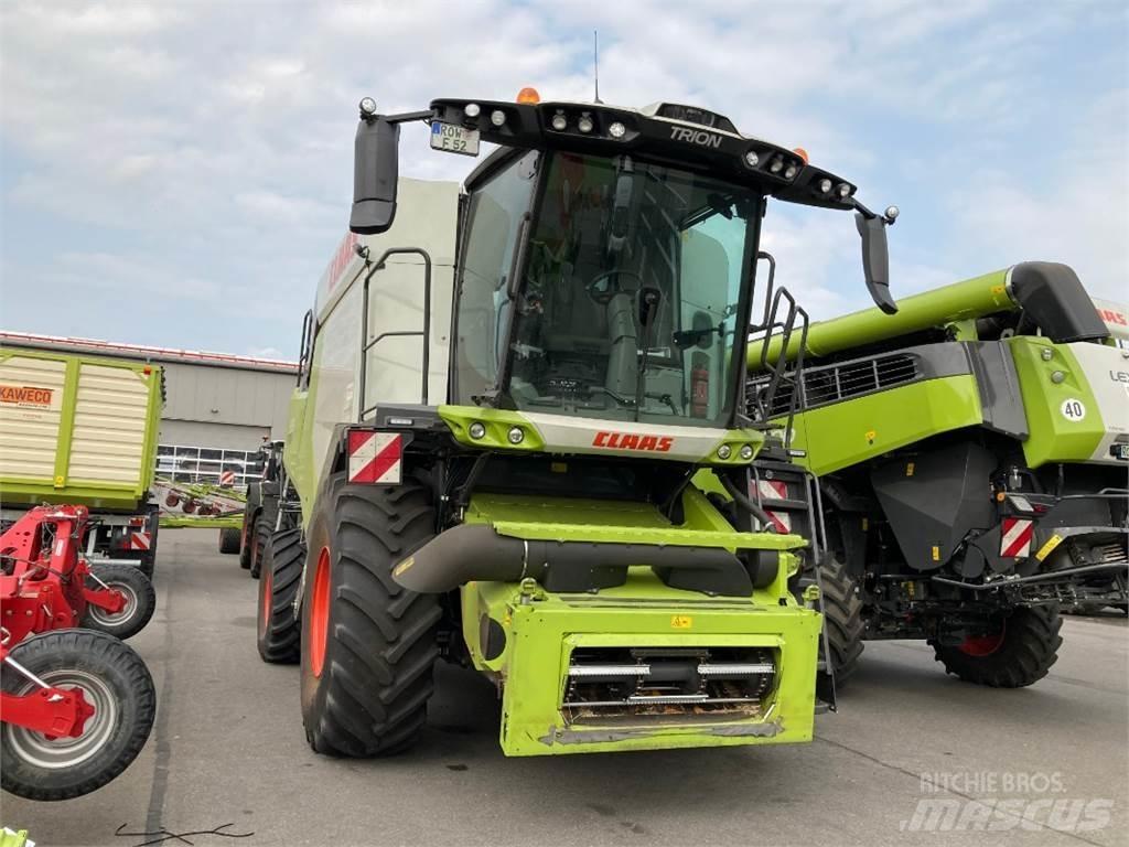 CLAAS Trion 520 Biçerdöverler