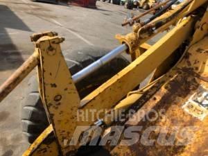CAT 910 Tekerlekli yükleyiciler