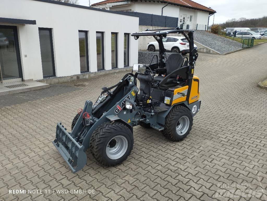 GiANT G2200 Xtra HD Ön yükleyici ve kazicilar
