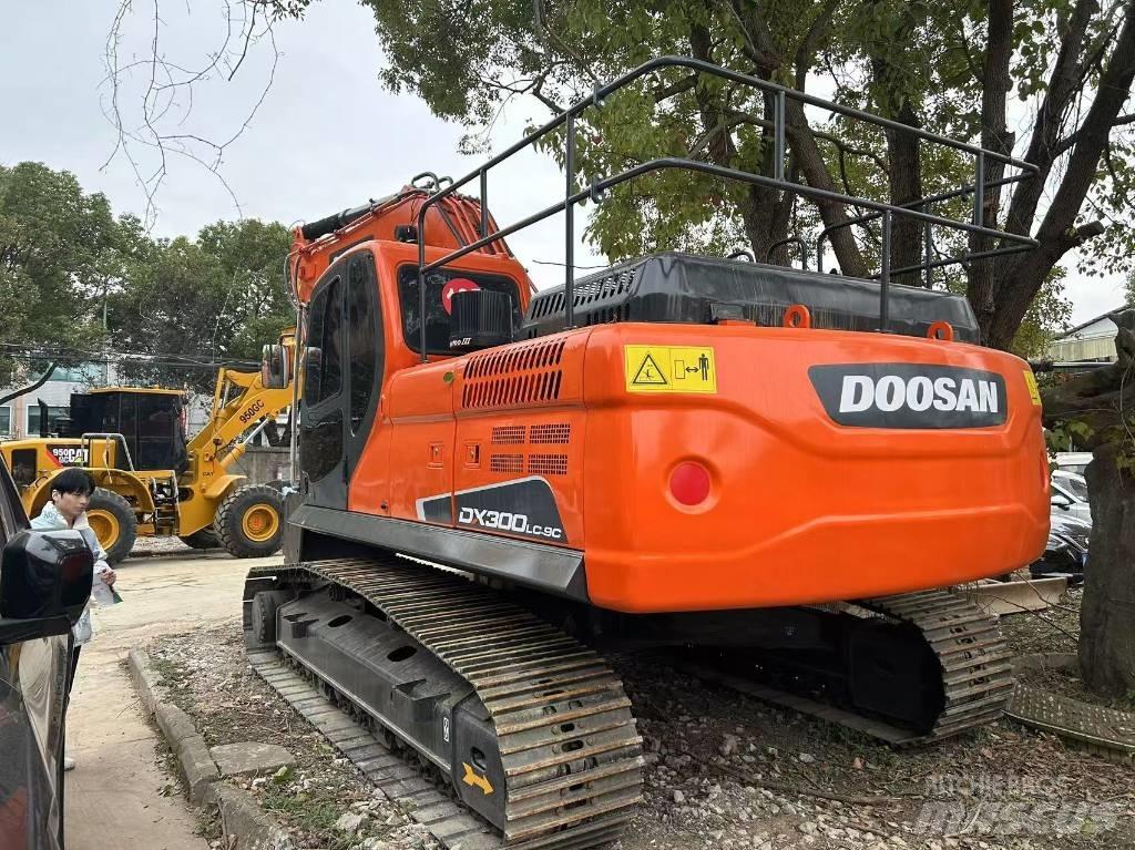 Doosan DX300LC-9c Paletli ekskavatörler