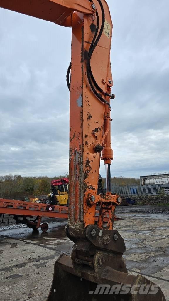 Doosan DX 140 LCR-3 Paletli ekskavatörler