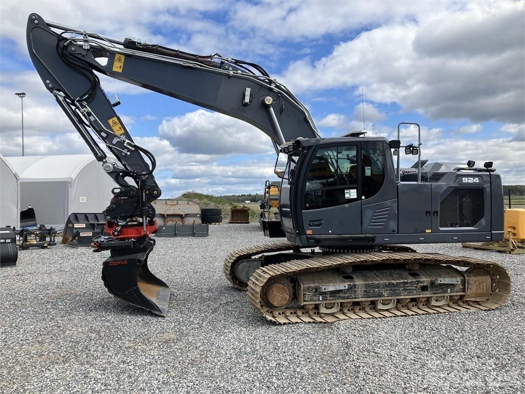 Liebherr R924 Paletli ekskavatörler