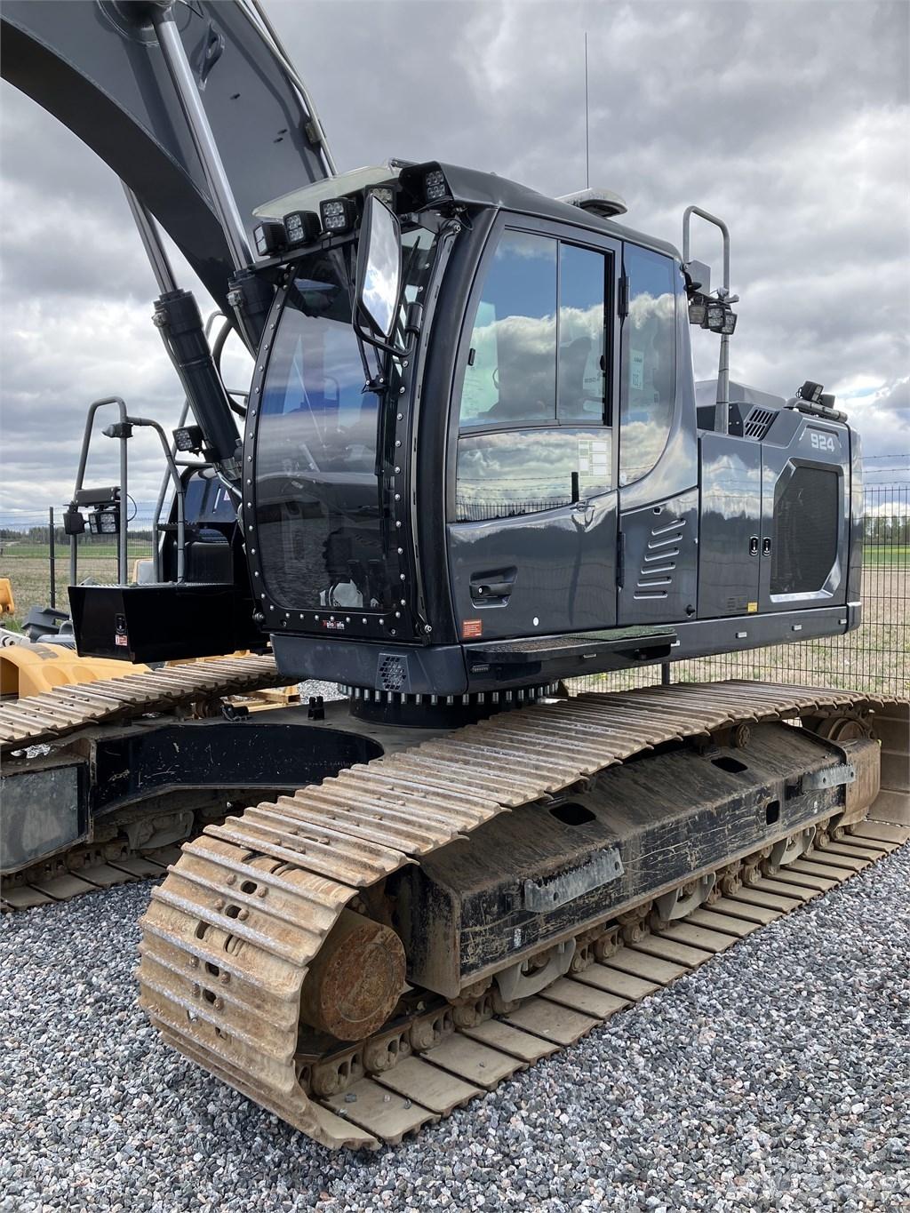 Liebherr R924 Paletli ekskavatörler