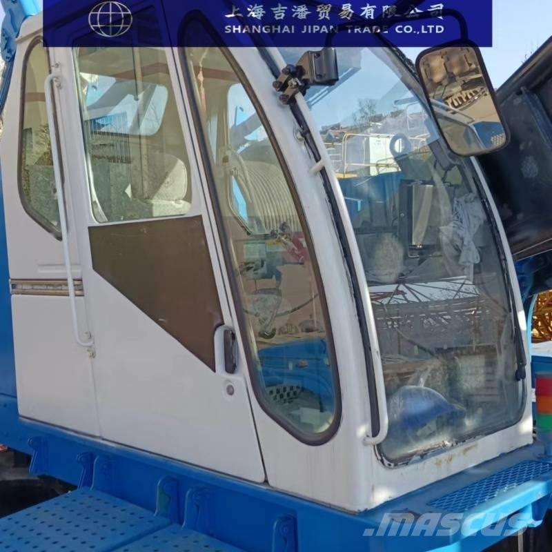 Hitachi SCX2500 Paletli vinçler