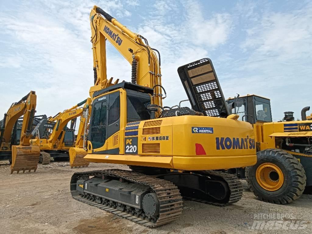 Komatsu PC 220-8 Paletli ekskavatörler