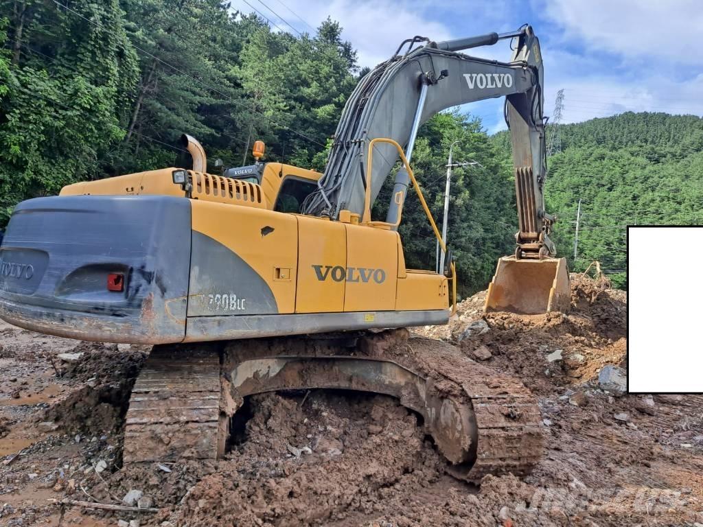 Volvo EC 290 B LC Paletli ekskavatörler