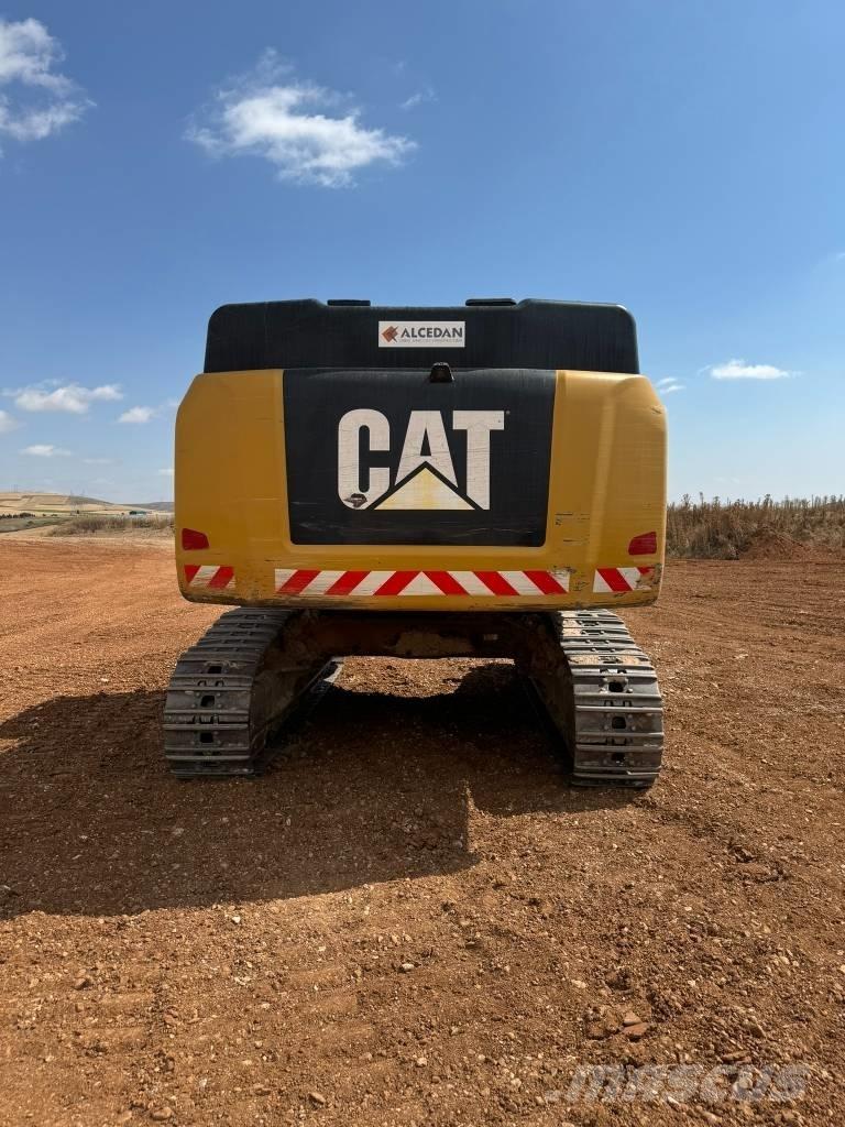 CAT 349 EL Paletli ekskavatörler