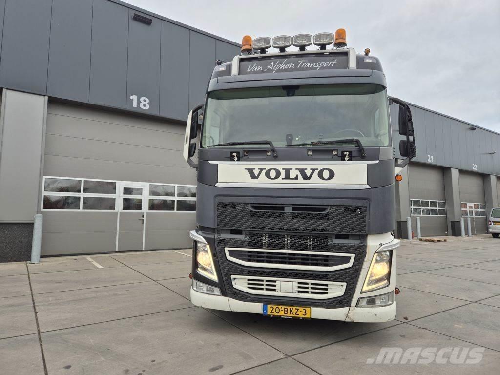 Volvo FH Otomobiller