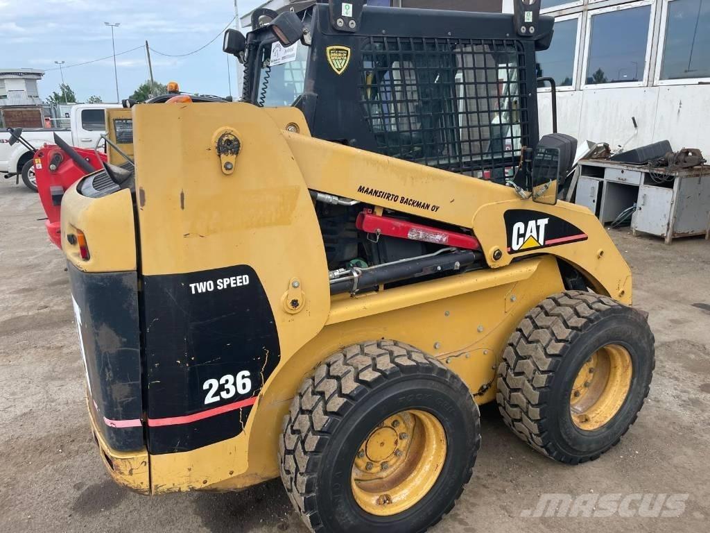CAT 236 Skid steer loderler