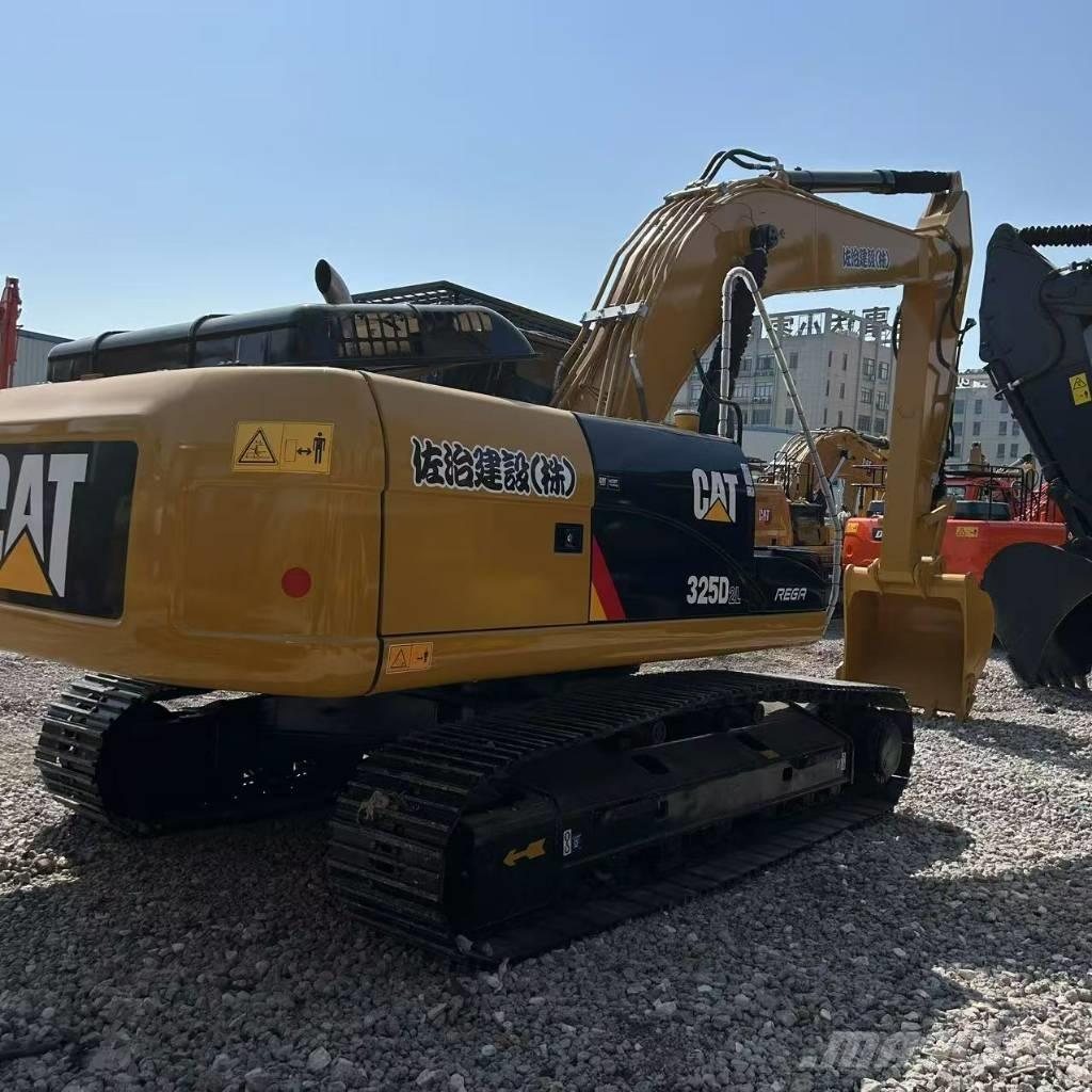 CAT 325D2L Paletli ekskavatörler