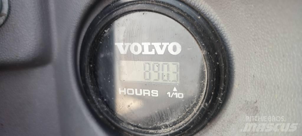 Volvo EW60E Lastik tekerli ekskavatörler