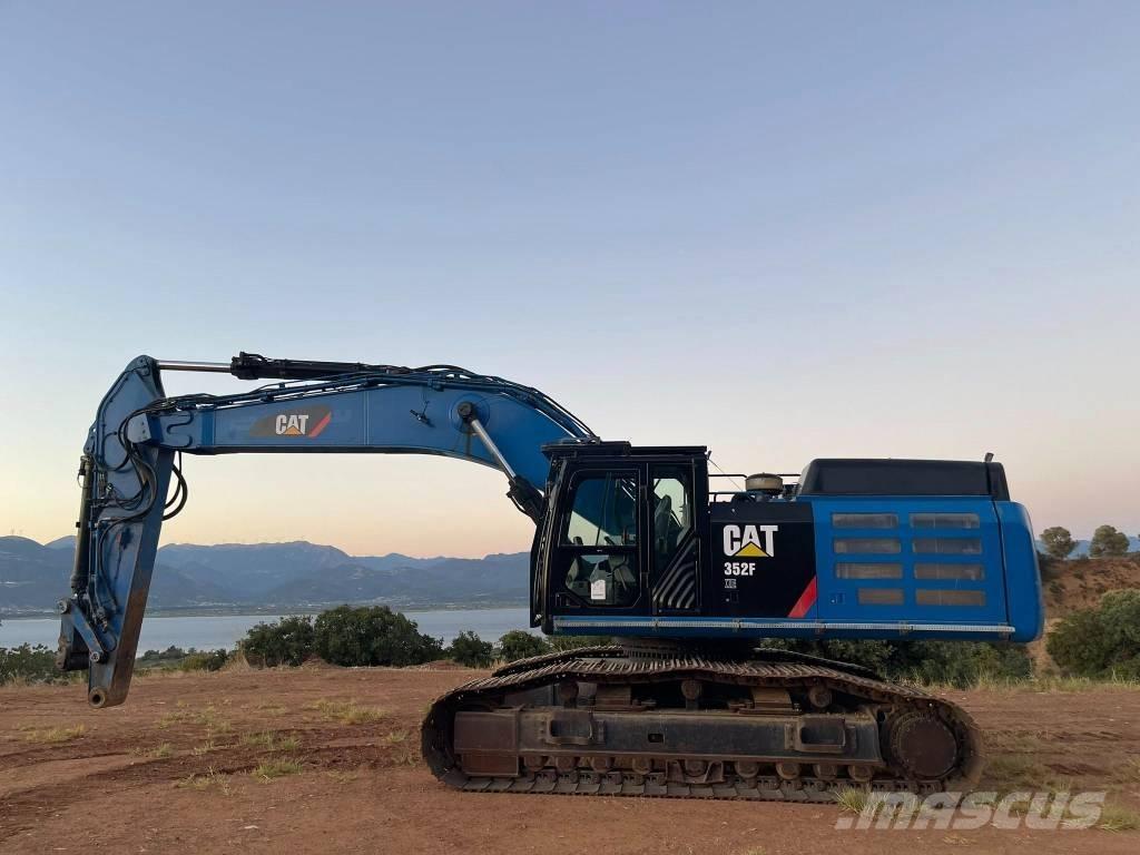 CAT 352 F XE Paletli ekskavatörler