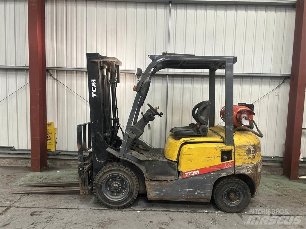 TCM FG25T3 LPG'li forkliftler