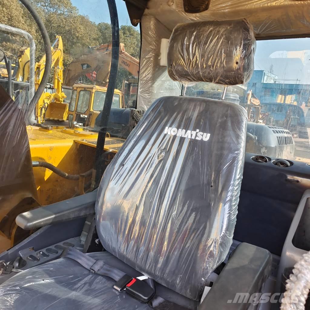 Komatsu PC 200-8 Paletli ekskavatörler