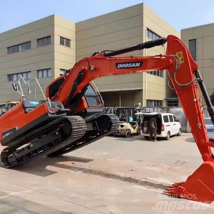 Doosan DX150 Paletli ekskavatörler