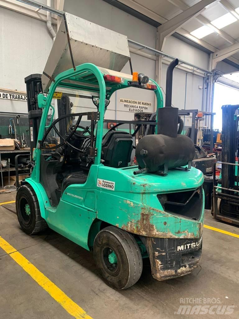 Mitsubishi FD35N Dizel forkliftler