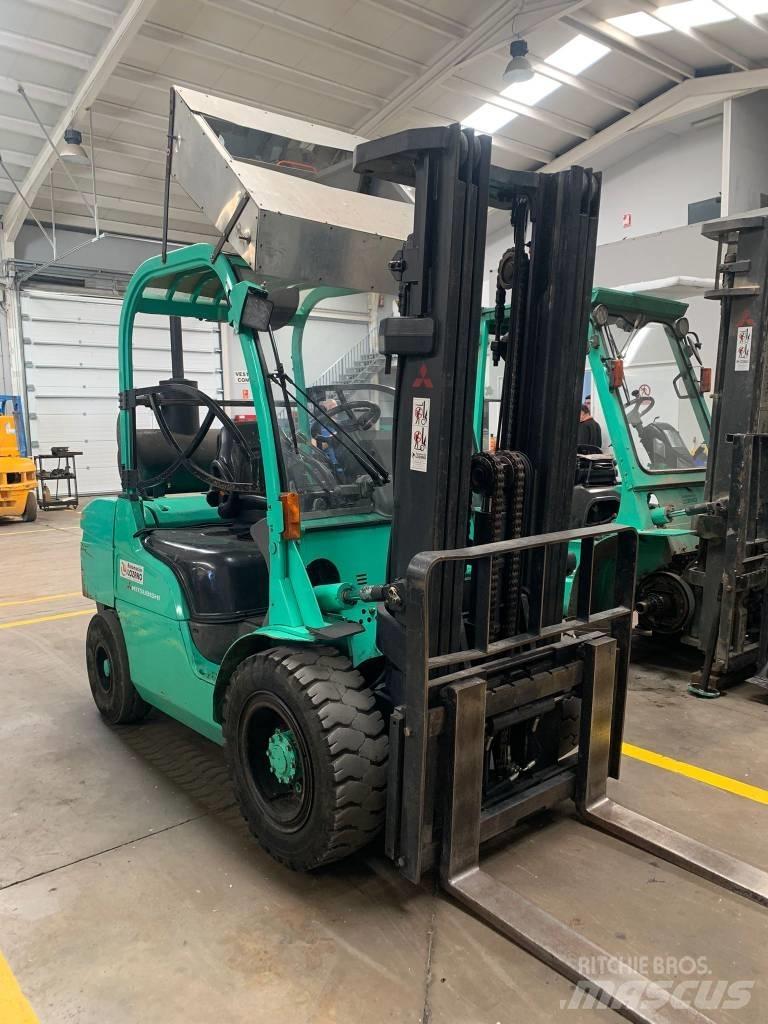 Mitsubishi FD35N Dizel forkliftler