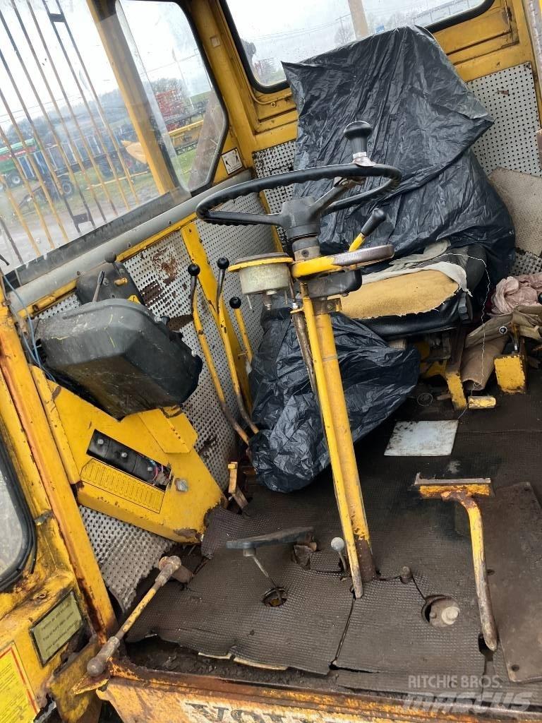 Volvo BM 641 Ön yükleyici ve kazicilar