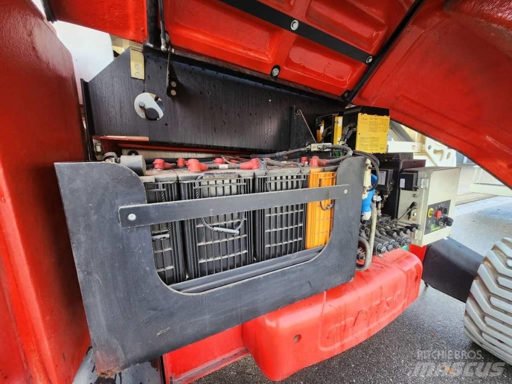 Niftylift HR 28 Körüklü personel platformları