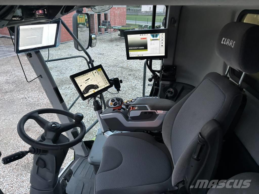 CLAAS Lexion 8900 TT Biçerdöverler