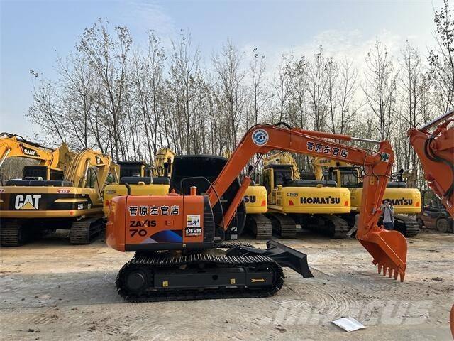 Hitachi ZX70 Paletli ekskavatörler